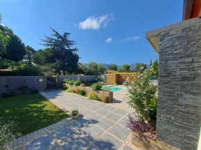 Belle villa avec piscine vue montagne à 10 mn de la mer à Argeles